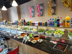 自助取餐区-轩于鲜旋转自助小火锅(新之城购物广场店)