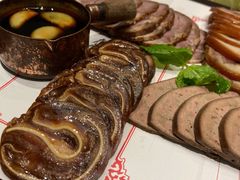 烧肉拼盘-有喜胶东小馆(太申祥和店)