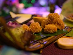炸鸡块配甜辣酱-山色西餐·柴火烤披萨