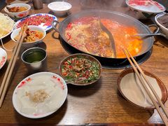 -萍姐火锅·公路夜市(武汉首店)