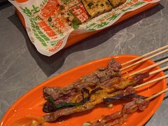 -威记烧嘢·南宁烧烤·超级生牛(绿地店)