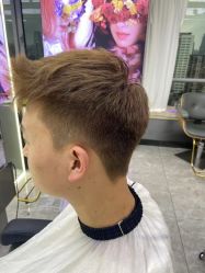 -藤野造型烫发染发