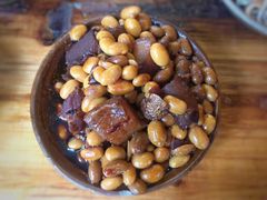 -董哥山城碗碗香(美专校街店)