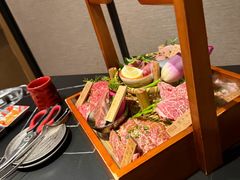 -山川小町·极番烧肉(新地假日广场店)