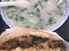 超棒牛肉饼-穆得·老周家牛肉烧饼(普利街店)