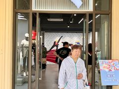 -百联奥特莱斯广场(南京店)