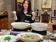 -龙悦湾酒家·八阵鱼生·渔人码头店
