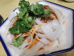 -东巴谷野生菌火锅餐厅