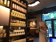 -星巴克(昆明美辰百货店)