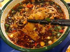 -马路边边串串香形象店(磐石路店)