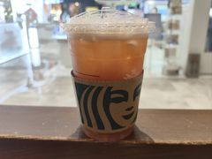 -星巴克(杭州西湖银泰1F店)