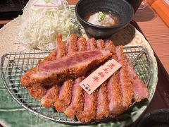 -牛カツ京都勝牛(河原町蛸薬師店)