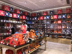 -VENCHI 闻绮(北京国贸商城店)