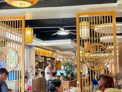 -苗阿哥酸汤牛肉火锅(体育场店)