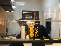 -HELLO 27 意面·沙拉·帕尼尼