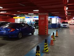 -欧尚超市苏州店停车场(金鸡湖路店)