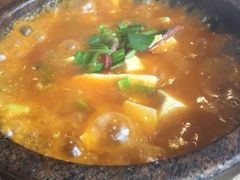 -云海肴·汽锅鸡·云南代表菜(天山百盛优客店)