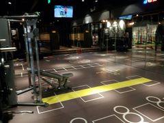 -VLines耀能运动24小时·月付制健身(京广桥店)