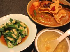 柳州老表螺蛳粉-桂小厨广西菜(世茂广场店)