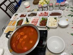 -海底捞火锅鲜切牛肉主题店(长寿路店)