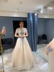 点击看大图 -GRACE KELLY婚纱与礼服(北京店)