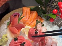 -蟹犇前•帝王蟹雪蟹(陆家嘴店)