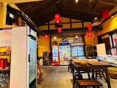 -富正毅三下锅·湘西韵味(天门山索道店)