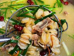 -乡土黄·鲜牛肉火锅·小龙虾(兴业街店)