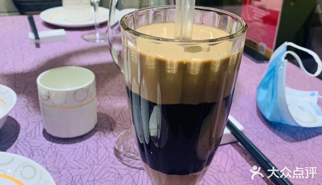 三杯鸡比较入味，藤椒鱼味道也不错