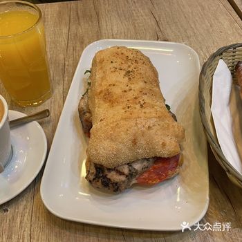 店名 granier bakery cafe 地址