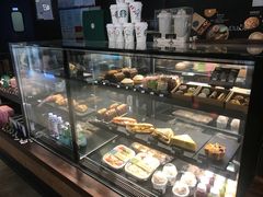 面包甜点陈列柜-星巴克(徐州苏宁广场B1店)