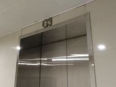 -苏宁广场-停车场