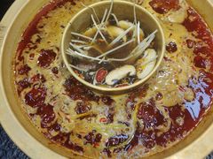 -渝里重庆火锅(航天城店)