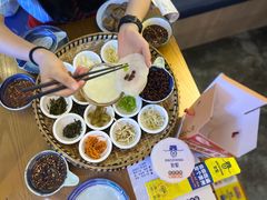 -包整·丝娃娃(一览甲秀楼风景店)