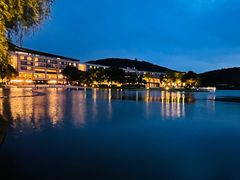 -上海佘山世茂艾美酒店