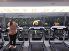 -超鹿运动(达信大厦店)