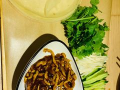 -关东小磨东北菜(上海长风大悦城店)