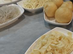 -光头药膳鸡(莱茵小镇店)