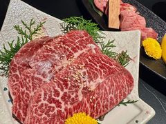-山川小町·极番烧肉(新地假日广场店)