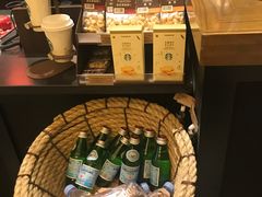 -星巴克臻选(威海威高广场店)