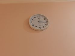 -蕾蕾美颜美容美体