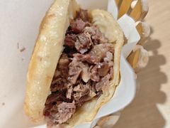 -闫家驴肉老店(华电一校店)