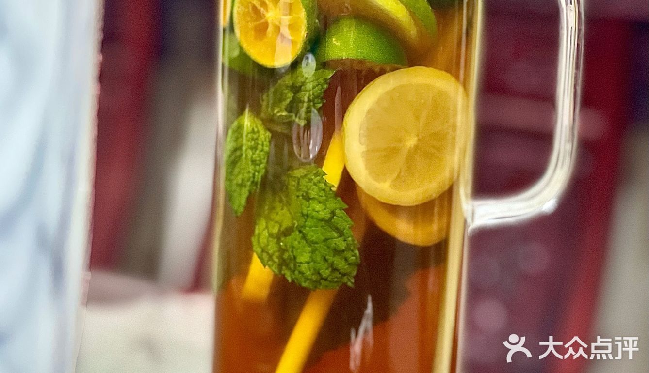 夏天的夜晚费柠檬🍋