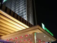 -苏州汇融广场假日酒店