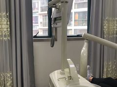 -茂菊口腔连锁(浦东南路店)