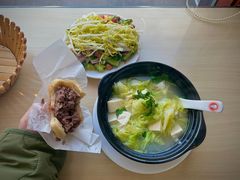 -闫家驴肉老店(华电一校店)