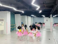 -雅米拉艺术中心(少儿舞蹈培训)