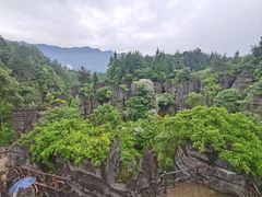 -梭布垭石林景区