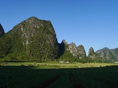 -钟山水墨田园