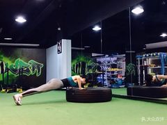 -CXFIT 陈徐健身工作室(凯旋店)